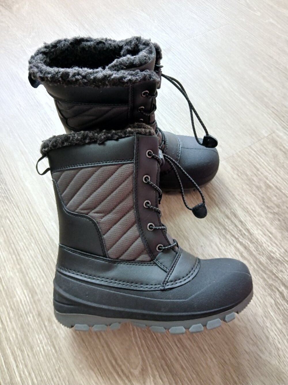 NWOT ALL IN MOTION SIZE 2 BLACK GIRLS WINTER BOOTS!